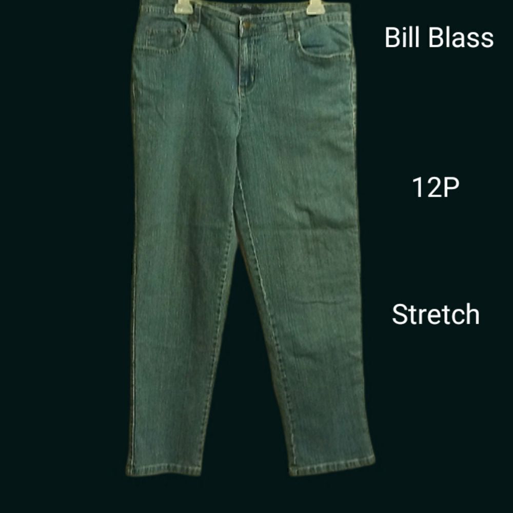 Bill Blass  Blue Jeans size 12P Stretch